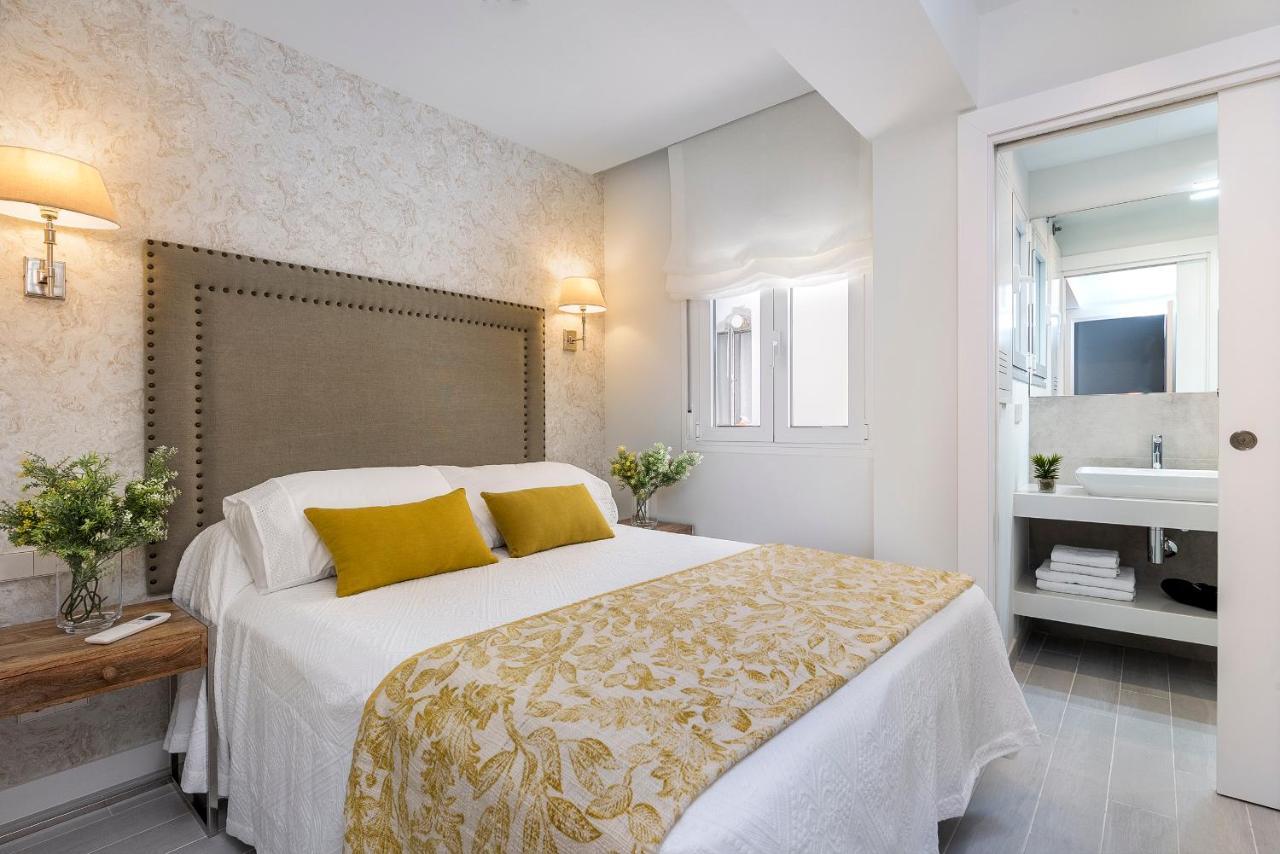 Genteel Home Velarde 세비야 외부 사진